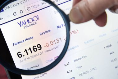 Yahoo Stock Downloader